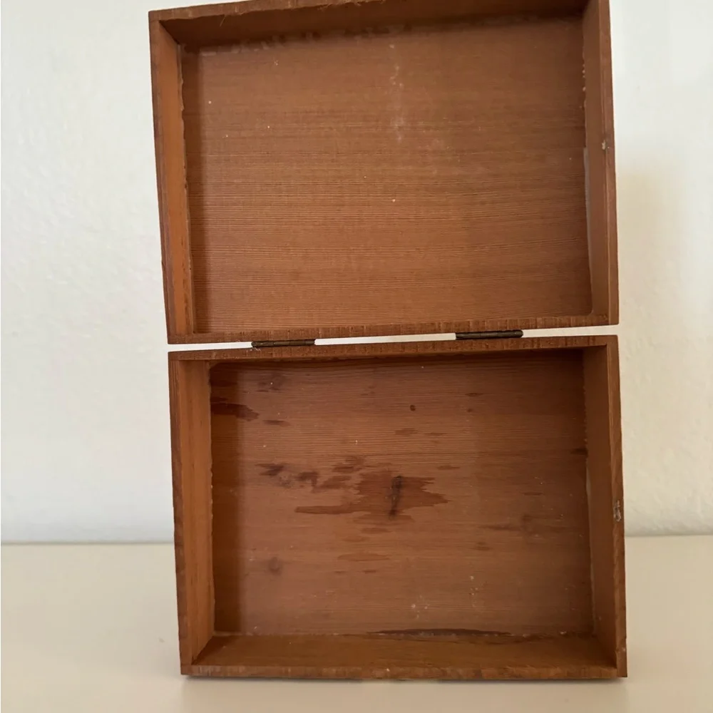 Vintage English Leather Gift Set Wooden Box Made In USA Box Only - Picture 5 of 5